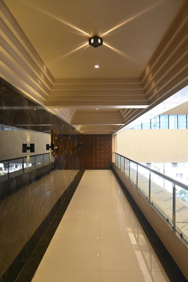 Hotel Privya Rooms And Banquet Σουράτ Εξωτερικό φωτογραφία