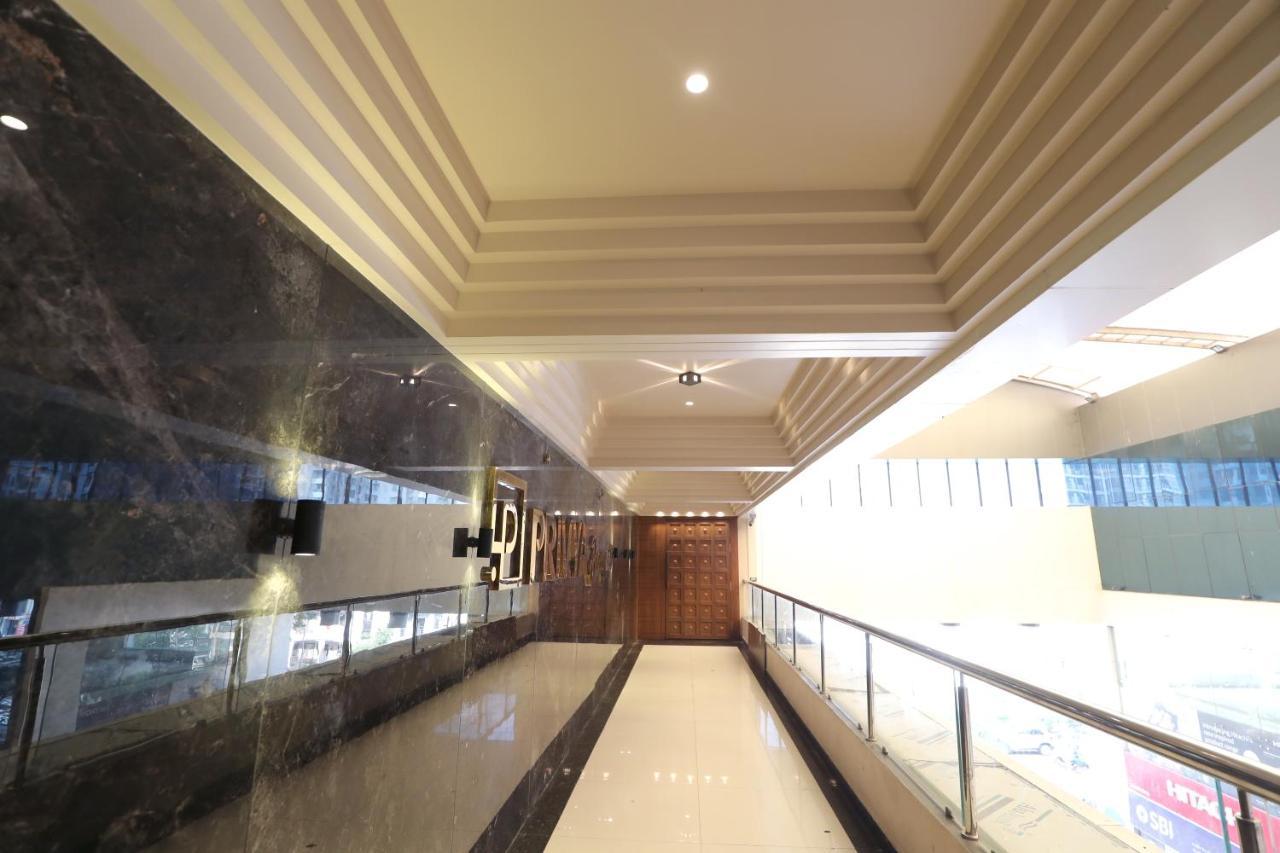 Hotel Privya Rooms And Banquet Σουράτ Εξωτερικό φωτογραφία